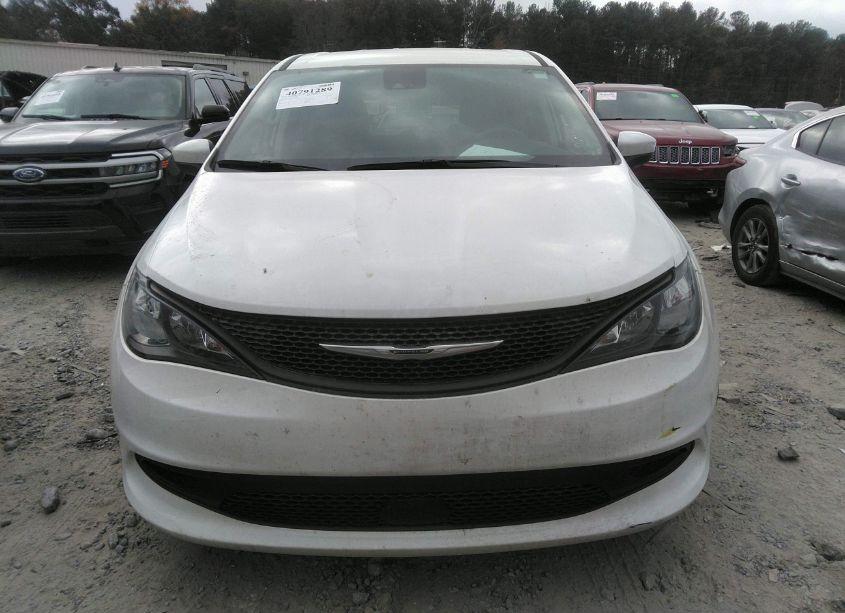 Photo 12 of 2023 Chrysler Voyager LX (VIN 2C4RC1CGXPR576840)