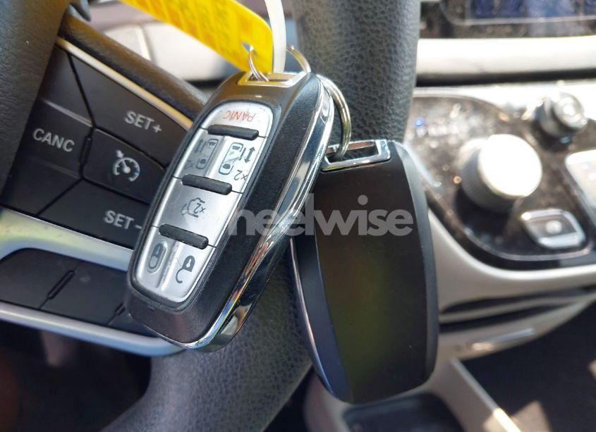 Photo 11 of 2017 Chrysler Pacifica TOURING (VIN 2C4RC1DG0HR531597)