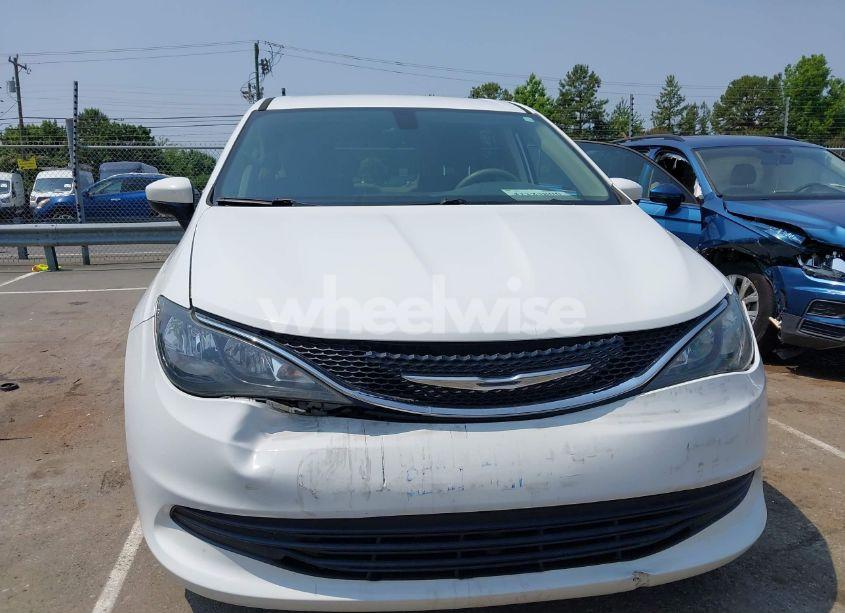 Photo 12 of 2017 Chrysler Pacifica TOURING (VIN 2C4RC1DG0HR531597)