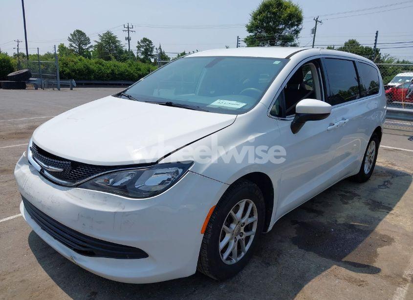 Photo 2 of 2017 Chrysler Pacifica TOURING (VIN 2C4RC1DG0HR531597)