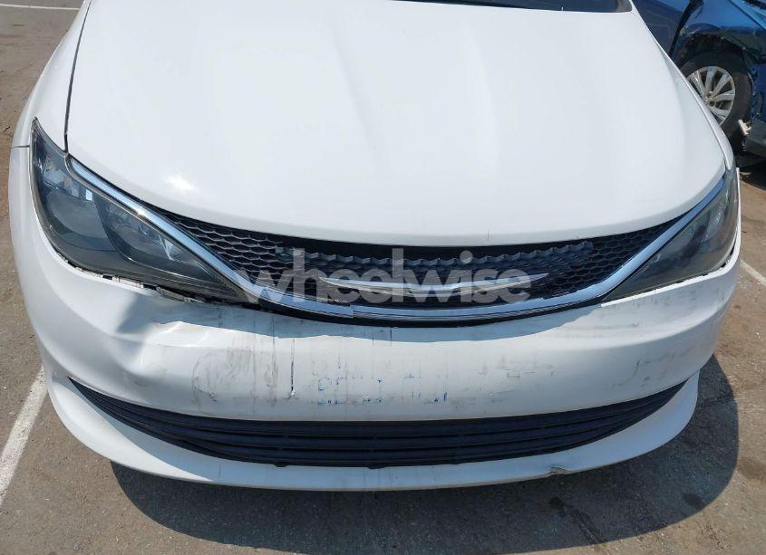 Photo 6 of 2017 Chrysler Pacifica TOURING (VIN 2C4RC1DG0HR531597)