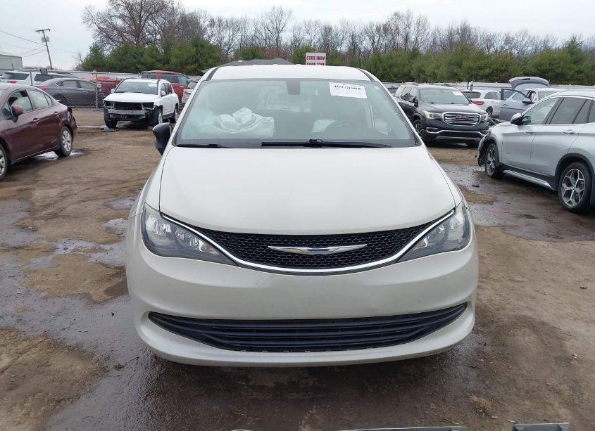 Photo 13 of 2017 Chrysler Pacifica TOURING (VIN 2C4RC1DG0HR552546)