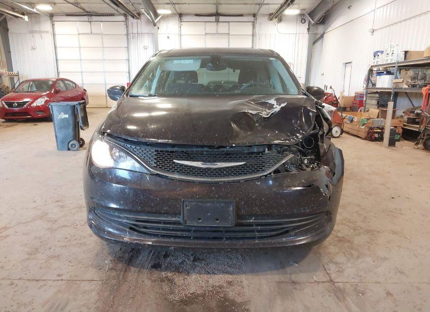 Photo 12 of 2017 Chrysler Pacifica TOURING (VIN 2C4RC1DG0HR571534)