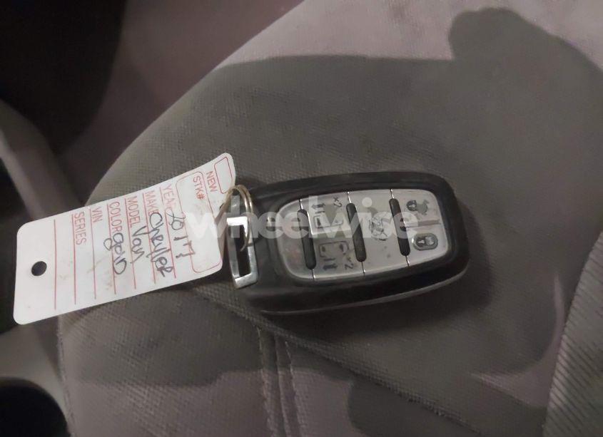 Photo 11 of 2017 Chrysler Pacifica TOURING (VIN 2C4RC1DG0HR695092)