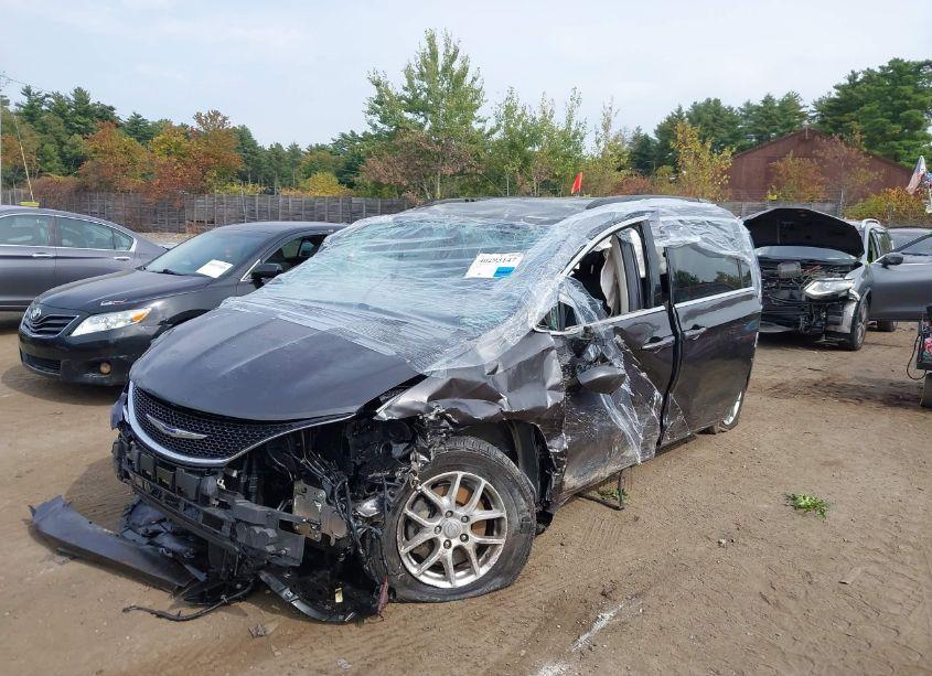 Photo 2 of 2020 Chrysler Voyager LXI (VIN 2C4RC1DG0LR262252)