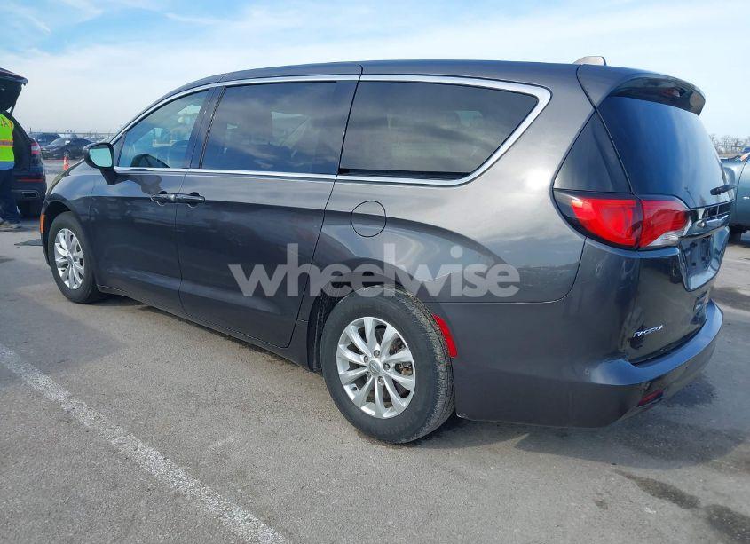 Photo 3 of 2017 Chrysler Pacifica TOURING (VIN 2C4RC1DG1HR521631)