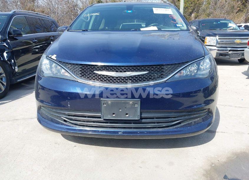 Photo 12 of 2017 Chrysler Pacifica TOURING (VIN 2C4RC1DG1HR684182)