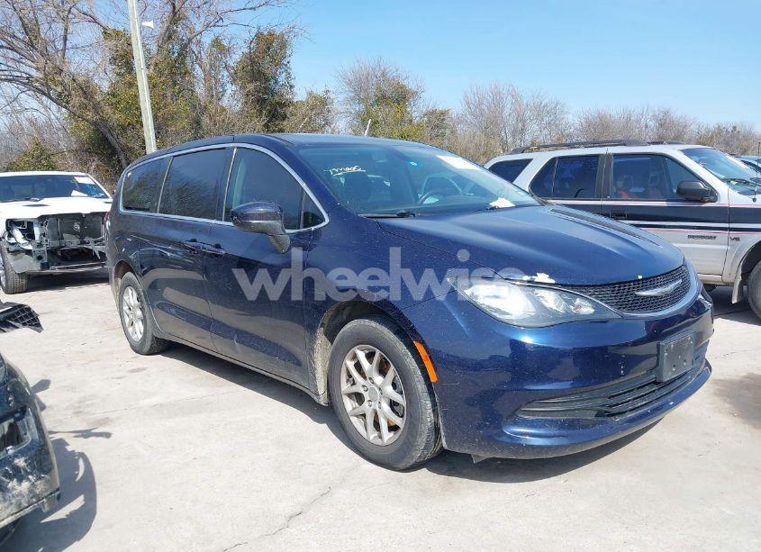 Photo 13 of 2017 Chrysler Pacifica TOURING (VIN 2C4RC1DG1HR684182)
