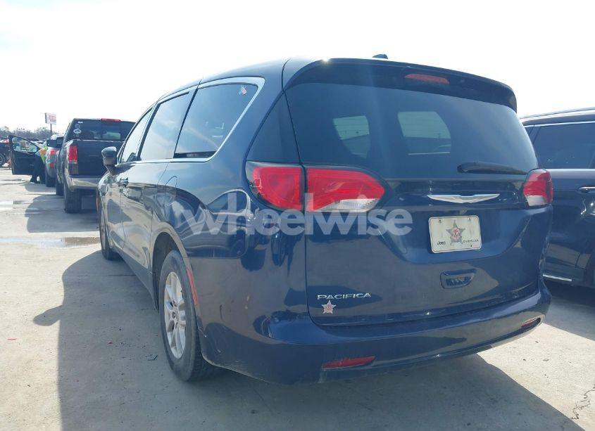 Photo 3 of 2017 Chrysler Pacifica TOURING (VIN 2C4RC1DG1HR684182)