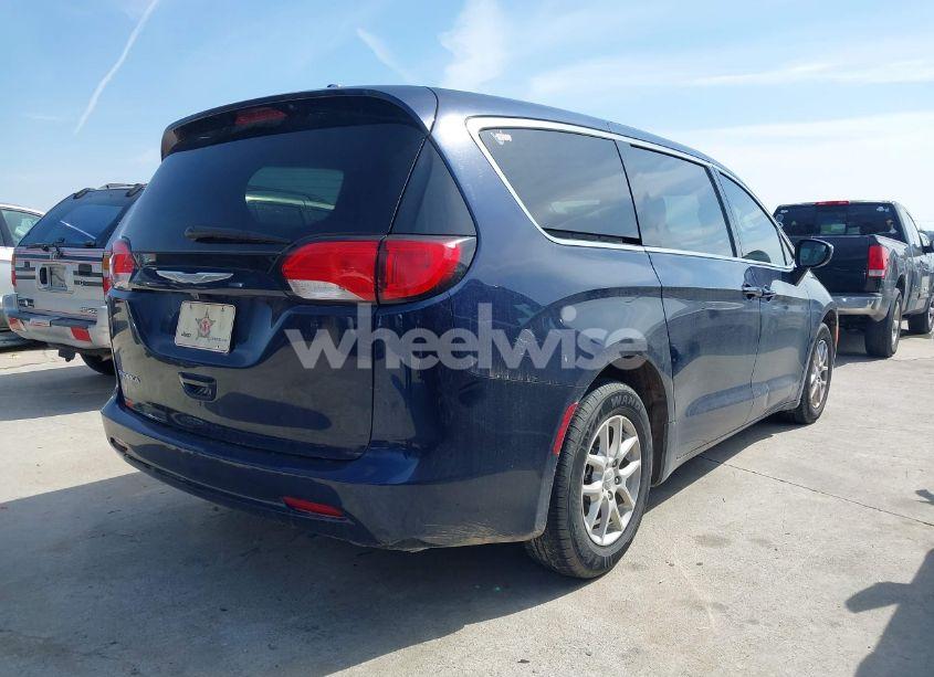 Photo 4 of 2017 Chrysler Pacifica TOURING (VIN 2C4RC1DG1HR684182)