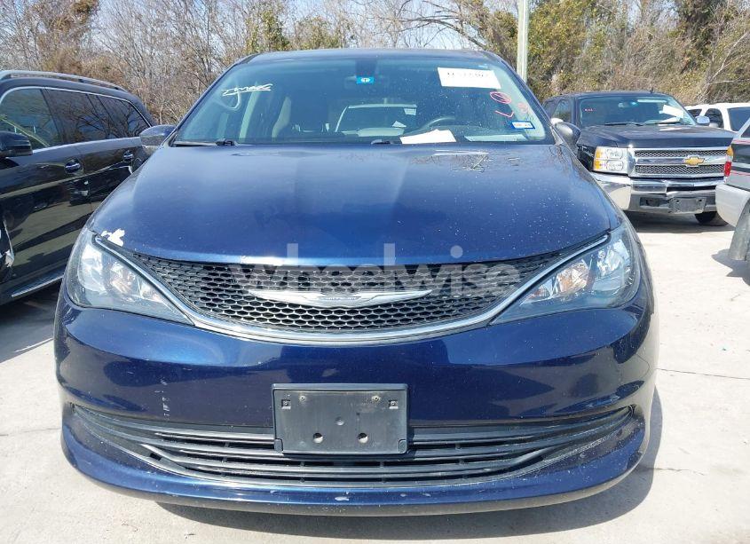 Photo 6 of 2017 Chrysler Pacifica TOURING (VIN 2C4RC1DG1HR684182)