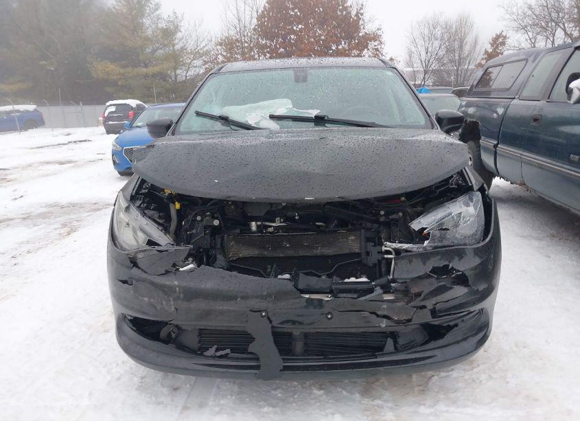 Photo 12 of 2017 Chrysler Pacifica TOURING (VIN 2C4RC1DG1HR730013)