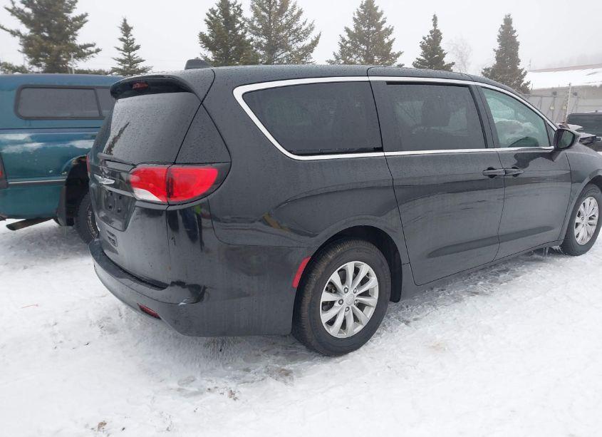 Photo 4 of 2017 Chrysler Pacifica TOURING (VIN 2C4RC1DG1HR730013)