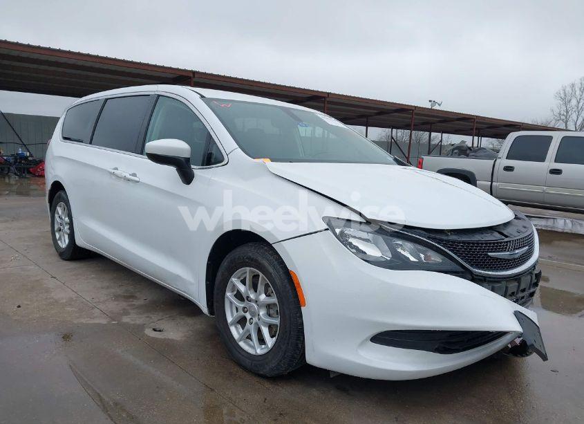 2017 Chrysler Pacifica TOURING (VIN 2C4RC1DG1HR840463) main photo