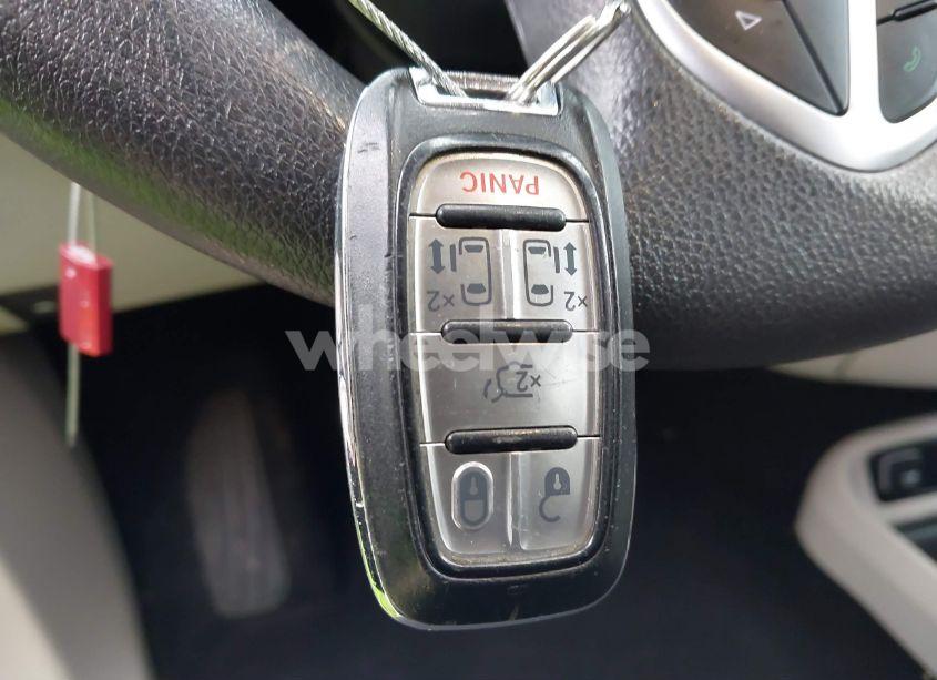 Photo 11 of 2017 Chrysler Pacifica TOURING (VIN 2C4RC1DG1HR840463)