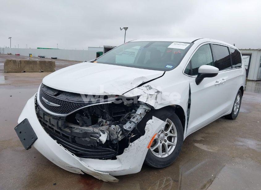 Photo 6 of 2017 Chrysler Pacifica TOURING (VIN 2C4RC1DG1HR840463)