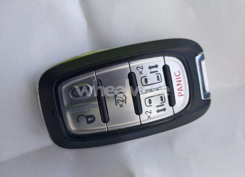 Photo 11 of 2019 Chrysler Pacifica TOURING (VIN 2C4RC1DG1KR700792)