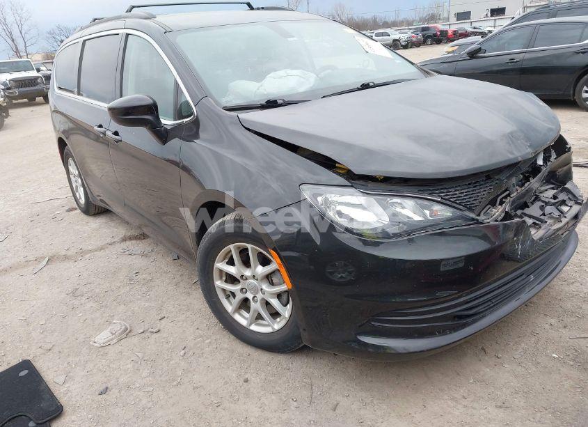 2020 Chrysler Voyager LXI (VIN 2C4RC1DG1LR268531) main photo