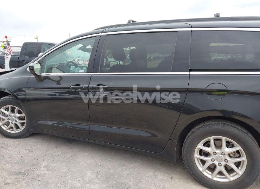 Photo 14 of 2020 Chrysler Voyager LXI (VIN 2C4RC1DG1LR268531)