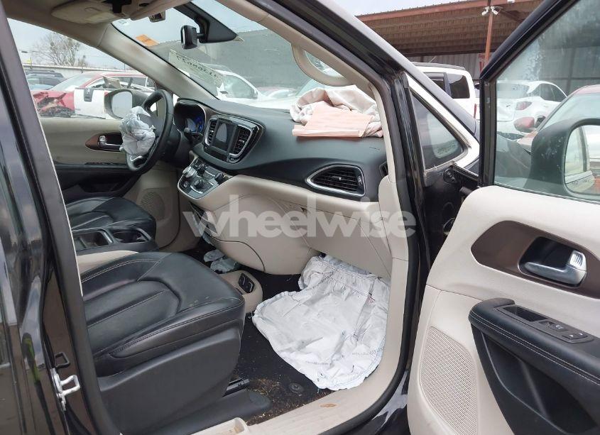 Photo 5 of 2020 Chrysler Voyager LXI (VIN 2C4RC1DG1LR268531)