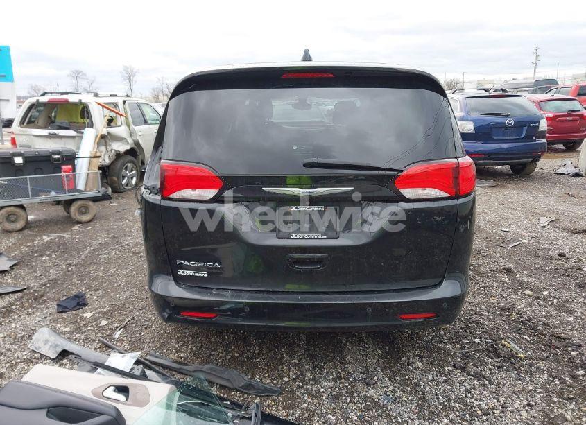 Photo 17 of 2017 Chrysler Pacifica TOURING (VIN 2C4RC1DG2HR642829)