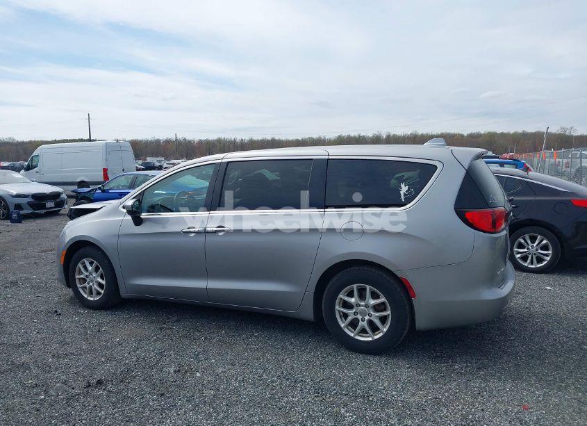 Photo 14 of 2017 Chrysler Pacifica TOURING (VIN 2C4RC1DG2HR708960)