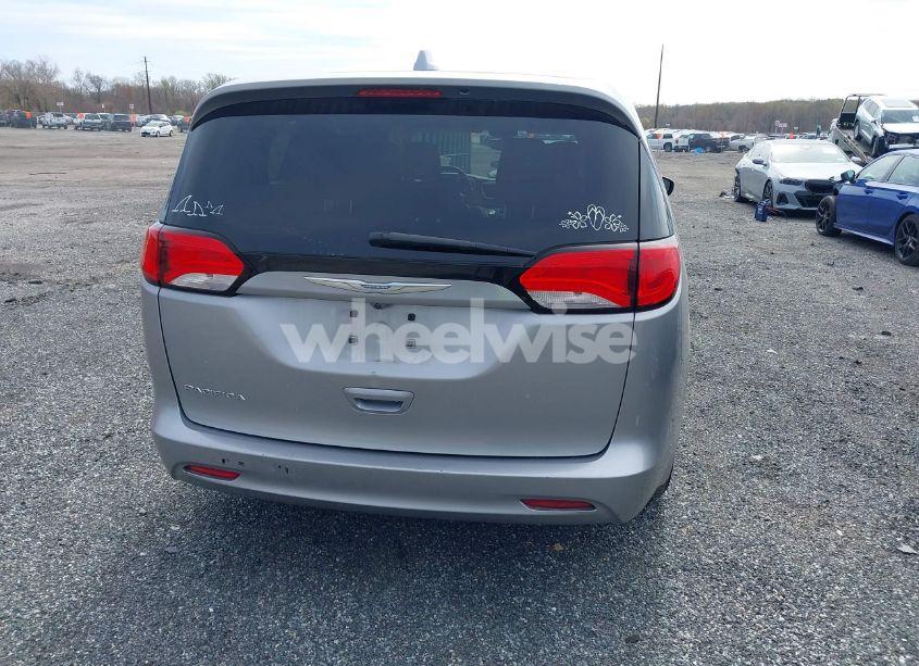 Photo 16 of 2017 Chrysler Pacifica TOURING (VIN 2C4RC1DG2HR708960)