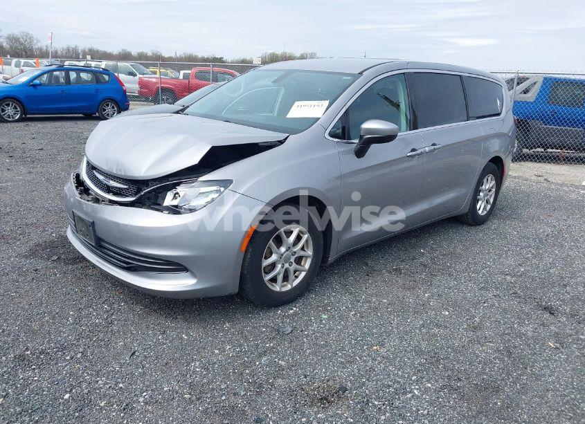 Photo 2 of 2017 Chrysler Pacifica TOURING (VIN 2C4RC1DG2HR708960)