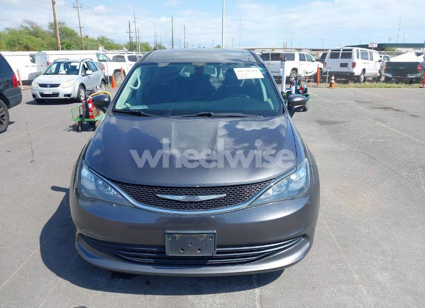 Photo 12 of 2017 Chrysler Pacifica TOURING (VIN 2C4RC1DG2HR722132)