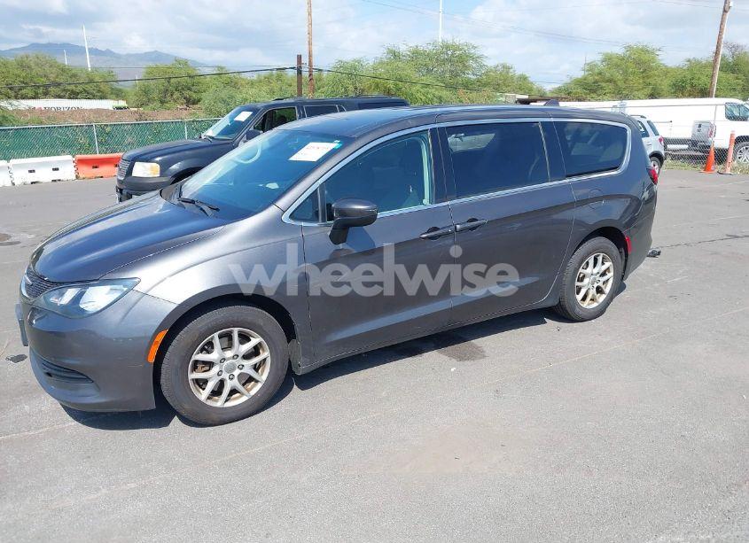 Photo 2 of 2017 Chrysler Pacifica TOURING (VIN 2C4RC1DG2HR722132)