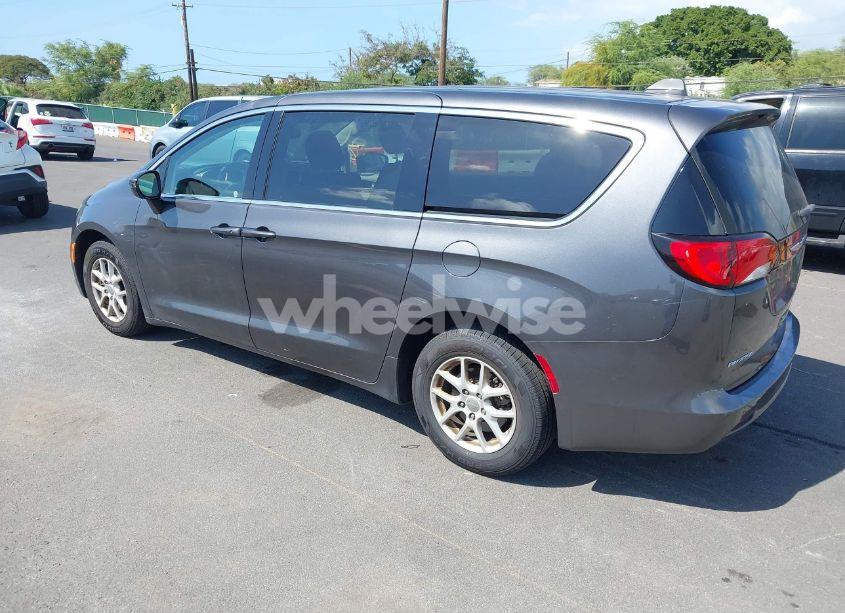 Photo 3 of 2017 Chrysler Pacifica TOURING (VIN 2C4RC1DG2HR722132)