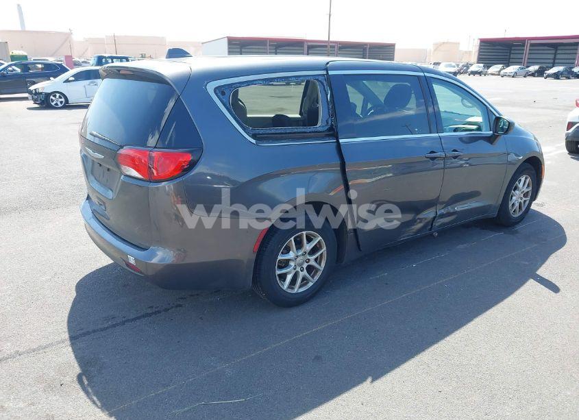 Photo 4 of 2017 Chrysler Pacifica TOURING (VIN 2C4RC1DG2HR722132)