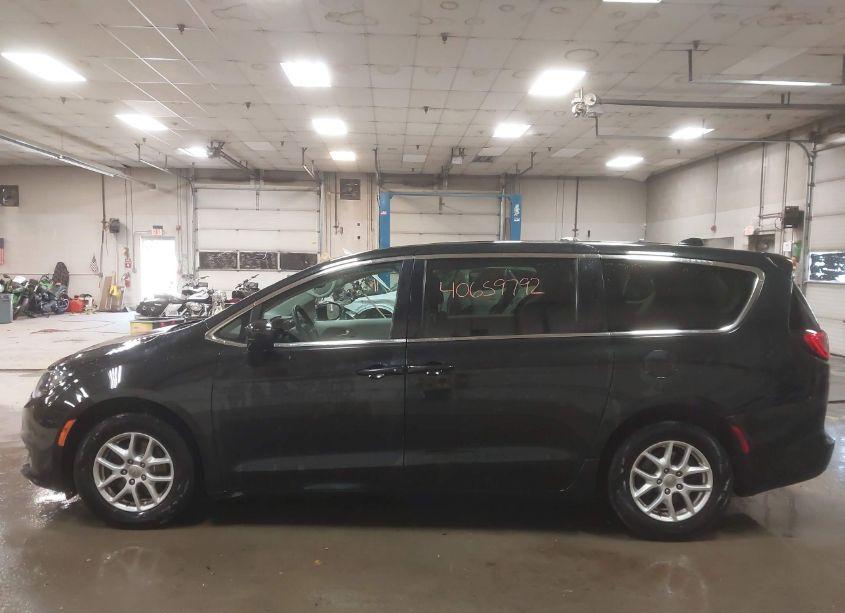 Photo 14 of 2017 Chrysler Pacifica TOURING (VIN 2C4RC1DG3HR593009)