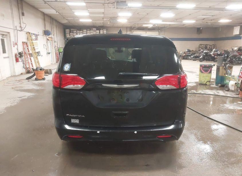 Photo 16 of 2017 Chrysler Pacifica TOURING (VIN 2C4RC1DG3HR593009)
