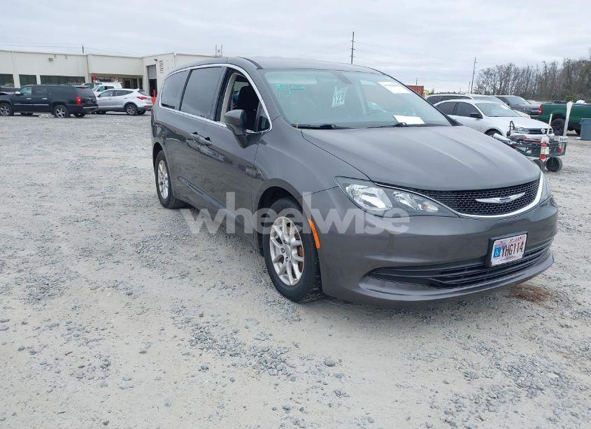 2017 Chrysler Pacifica TOURING (VIN 2C4RC1DG4HR551481) main photo
