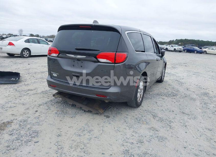 Photo 3 of 2017 Chrysler Pacifica TOURING (VIN 2C4RC1DG4HR551481)