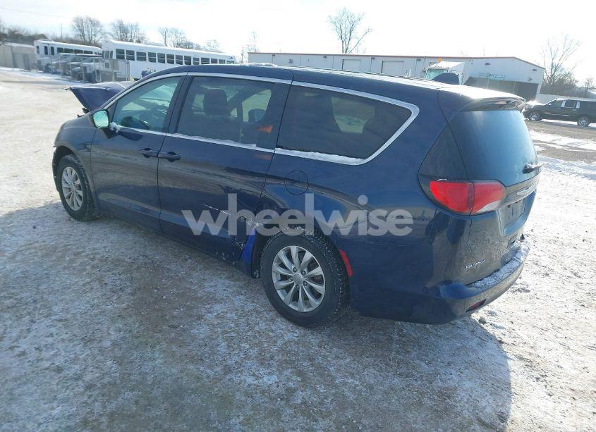 Photo 3 of 2017 Chrysler Pacifica TOURING (VIN 2C4RC1DG4HR610545)