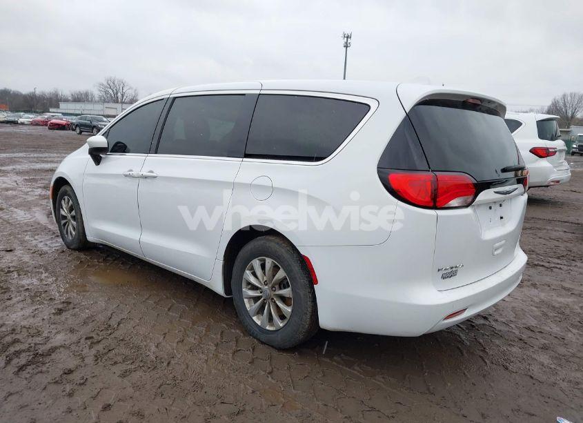 Photo 3 of 2017 Chrysler Pacifica TOURING (VIN 2C4RC1DG4HR723458)