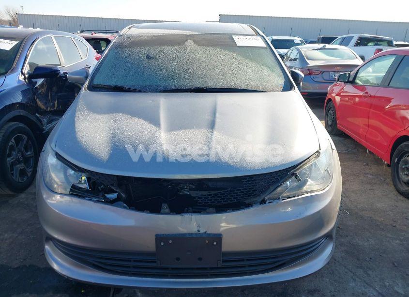 Photo 12 of 2017 Chrysler Pacifica TOURING (VIN 2C4RC1DG4HR812513)