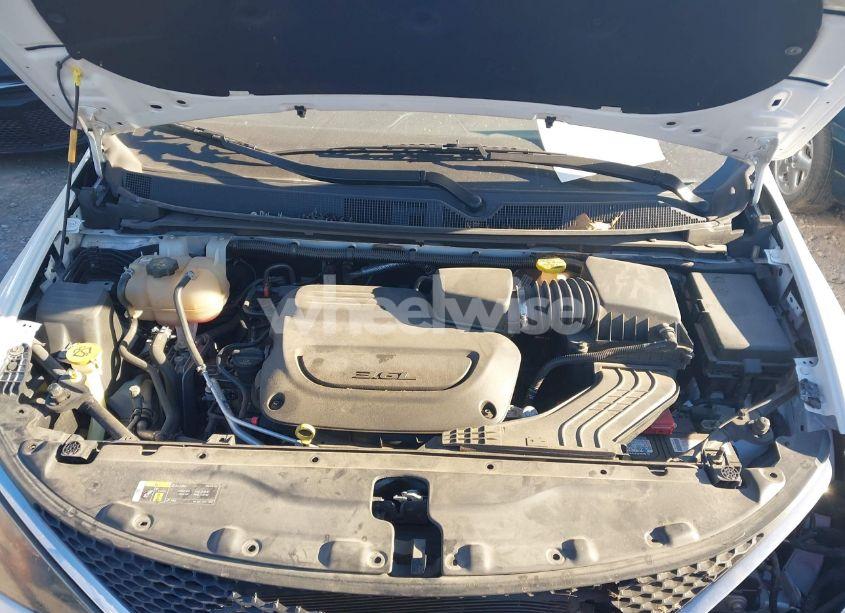 Photo 10 of 2020 Chrysler Voyager LXI (VIN 2C4RC1DG4LR262433)