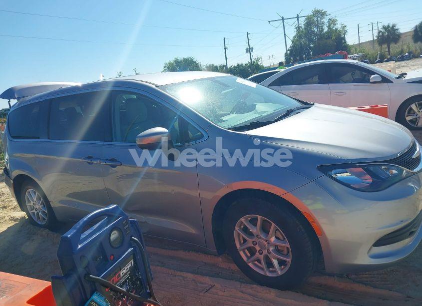 Photo 13 of 2017 Chrysler Pacifica TOURING (VIN 2C4RC1DG5HR516335)