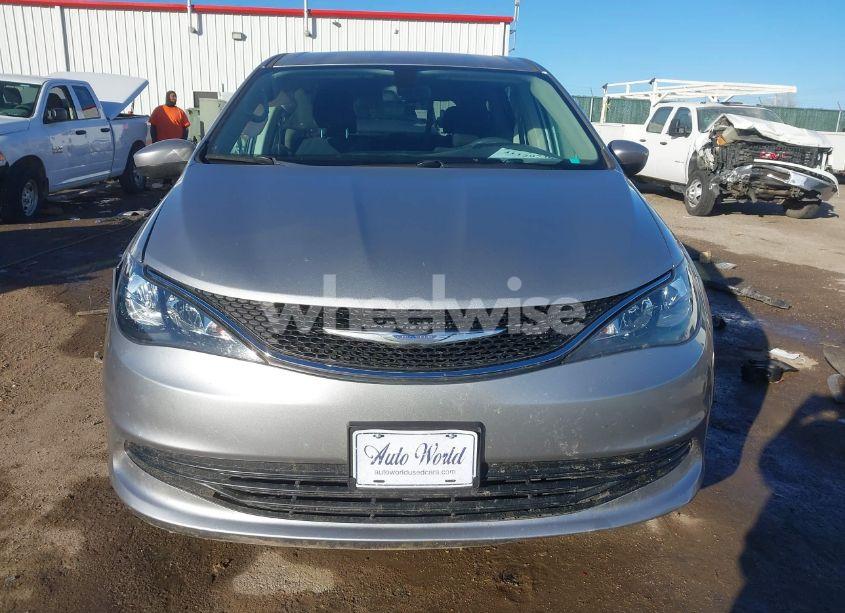 Photo 12 of 2017 Chrysler Pacifica TOURING (VIN 2C4RC1DG5HR593030)