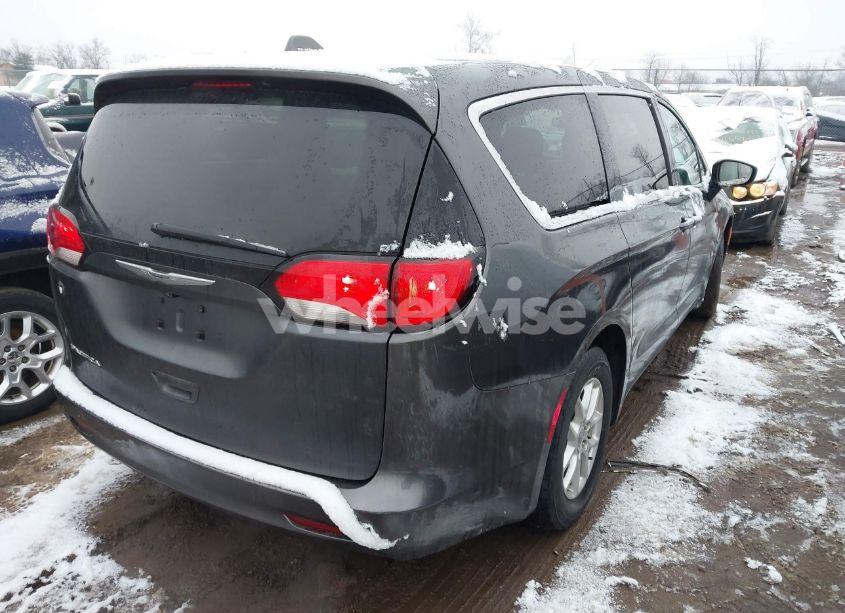 Photo 4 of 2017 Chrysler Pacifica TOURING (VIN 2C4RC1DG5HR743878)