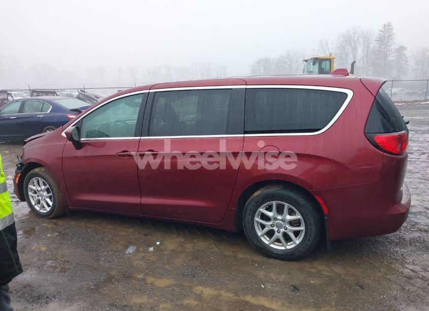 Photo 15 of 2017 Chrysler Pacifica TOURING (VIN 2C4RC1DG6HR551899)