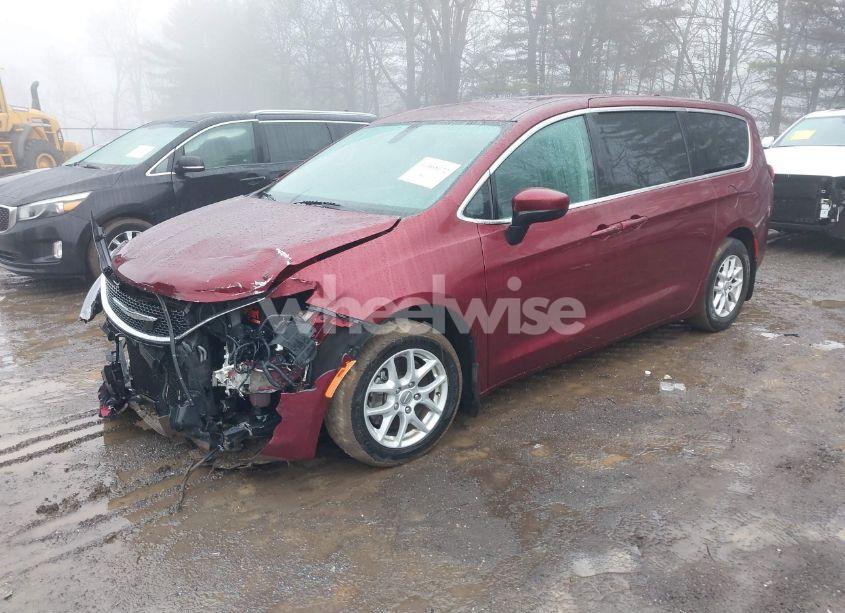 Photo 2 of 2017 Chrysler Pacifica TOURING (VIN 2C4RC1DG6HR551899)