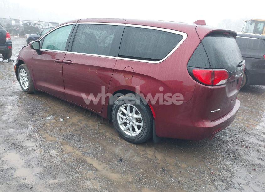 Photo 3 of 2017 Chrysler Pacifica TOURING (VIN 2C4RC1DG6HR551899)