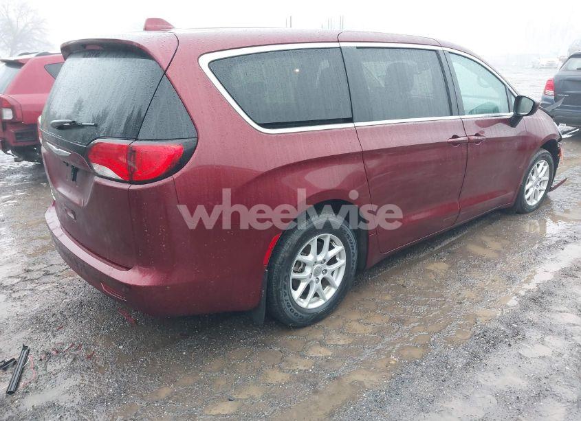 Photo 4 of 2017 Chrysler Pacifica TOURING (VIN 2C4RC1DG6HR551899)