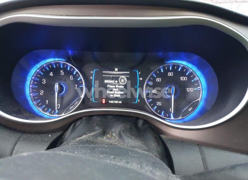 Photo 7 of 2017 Chrysler Pacifica TOURING (VIN 2C4RC1DG6HR551899)