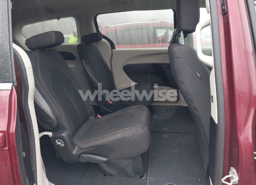 Photo 8 of 2017 Chrysler Pacifica TOURING (VIN 2C4RC1DG6HR551899)