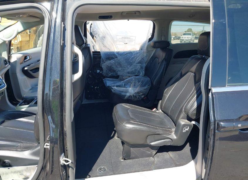 Photo 8 of 2021 Chrysler Voyager LXI (VIN 2C4RC1DG6MR520890)